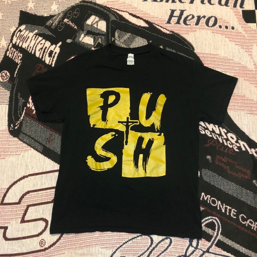 Gildan Men's Black T-shirt